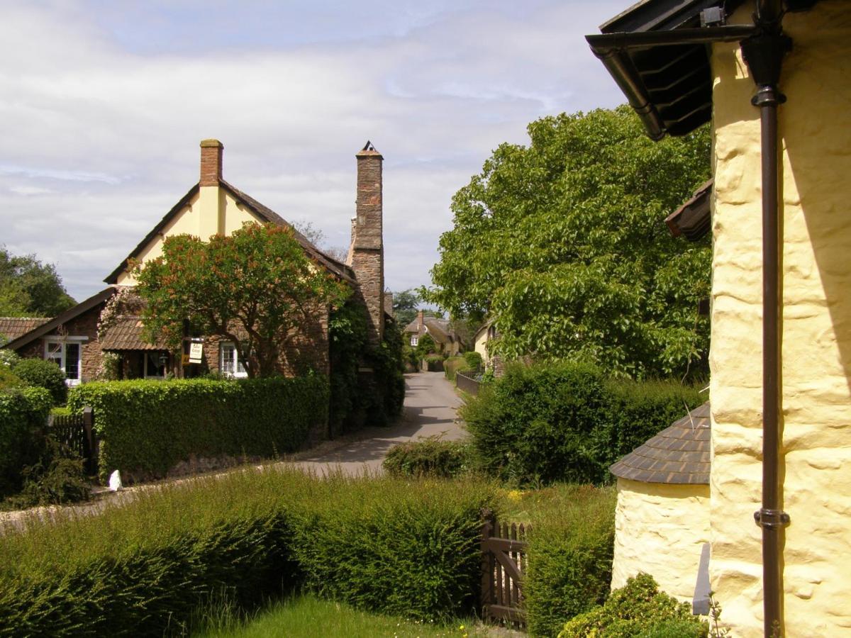 Tudor Cottage Bossington Exterior foto